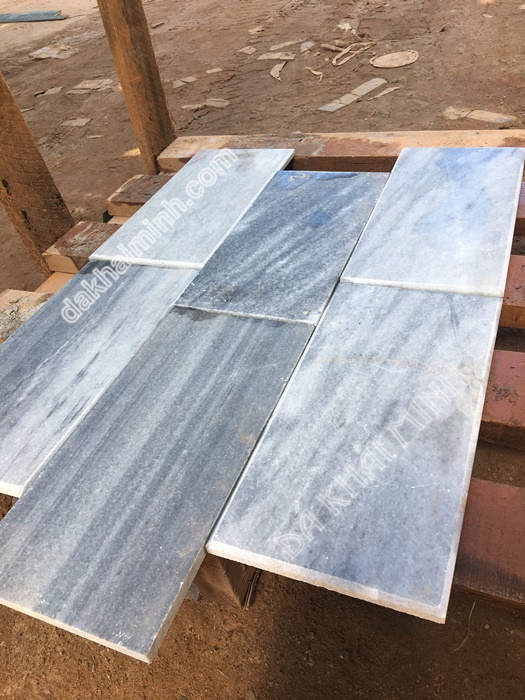 Đá đen sọc DKMV 15×30 #1118 (1)