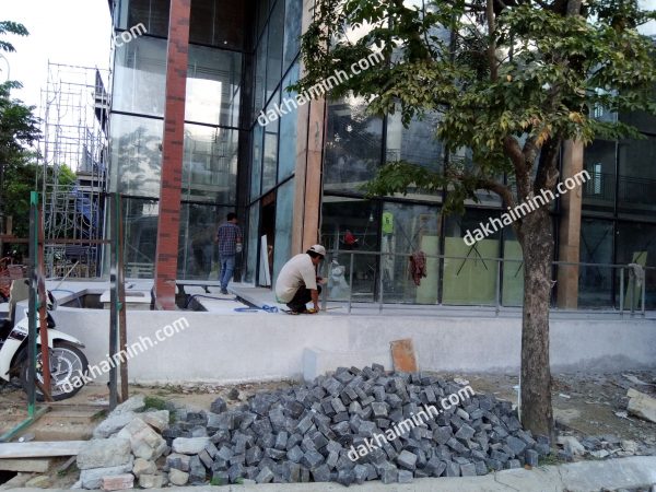 HKM13 -Đá Đen xám- Đá tự nhiên trang trí Khải Minh (1)