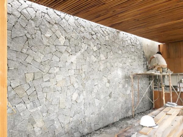 HKM37 -Đá Đen xám- GIẾNG TRỜI- Đá tự nhiên trang trí Khải Minh