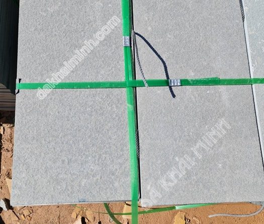 Đá sa thạch khò mặt màu xanh