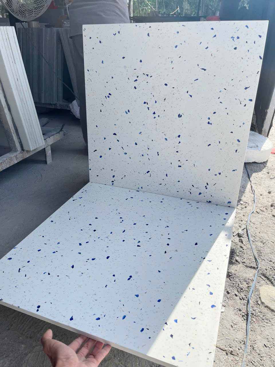 Gạch terrazzo 60x60, màu trắng