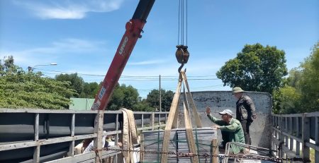 Đá granite màu trắng kem lát nền, ốp tường