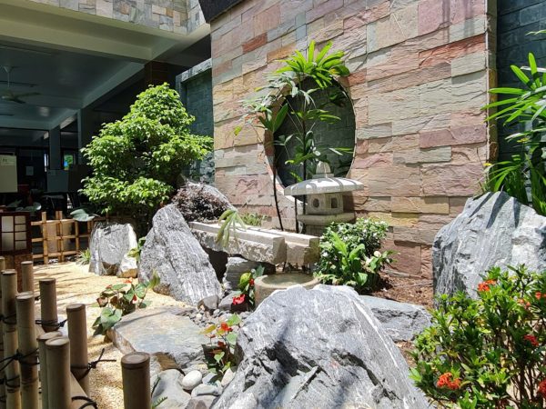 Đá Vân Mây Bể làm tiểu cảnh