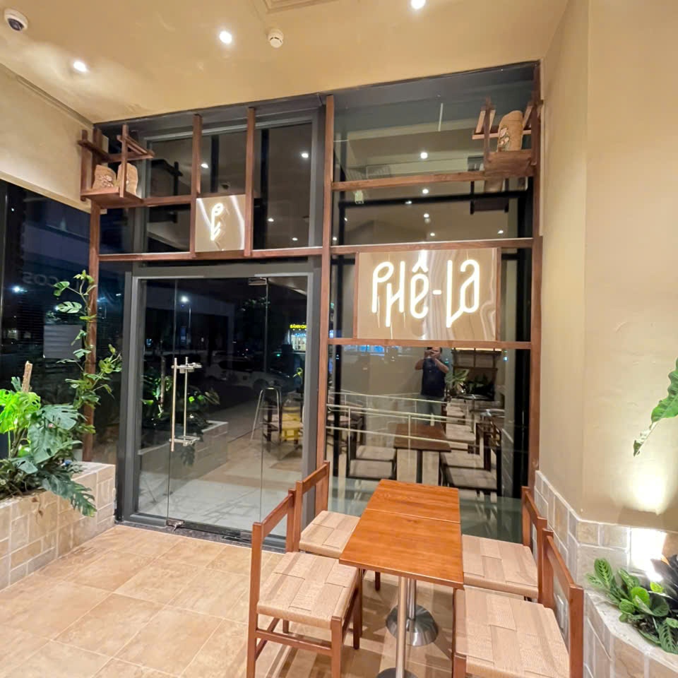 Phê La Vcm Bể Cạnh